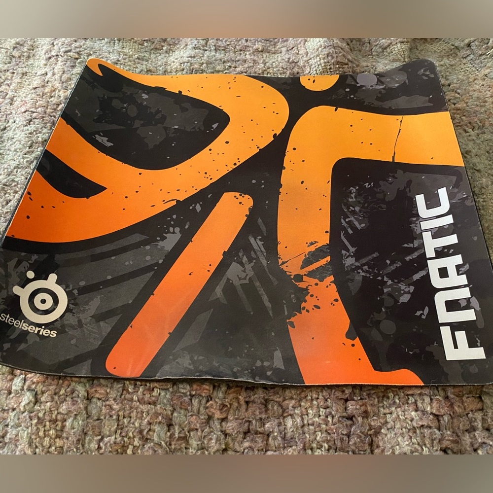 FNATIC steelseries gaming mousepad-used